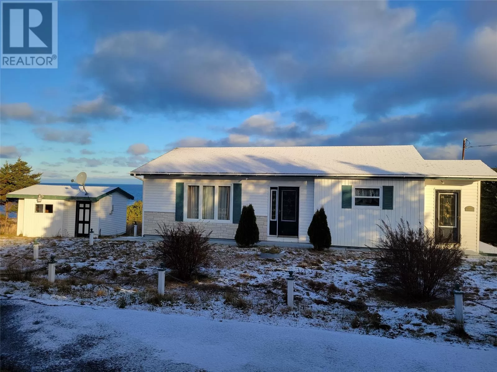 House for rent: 6 Main Road, Patrick's Cove, Newfoundland & Labrador A0B 2Y0