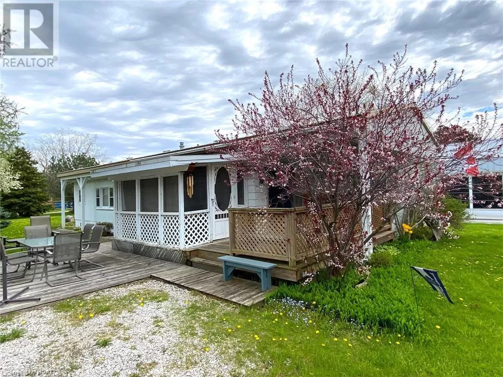 Mobile Home for rent: 6 Turnbull's Grove Road S, Bluewater, Ontario N0M 1N0