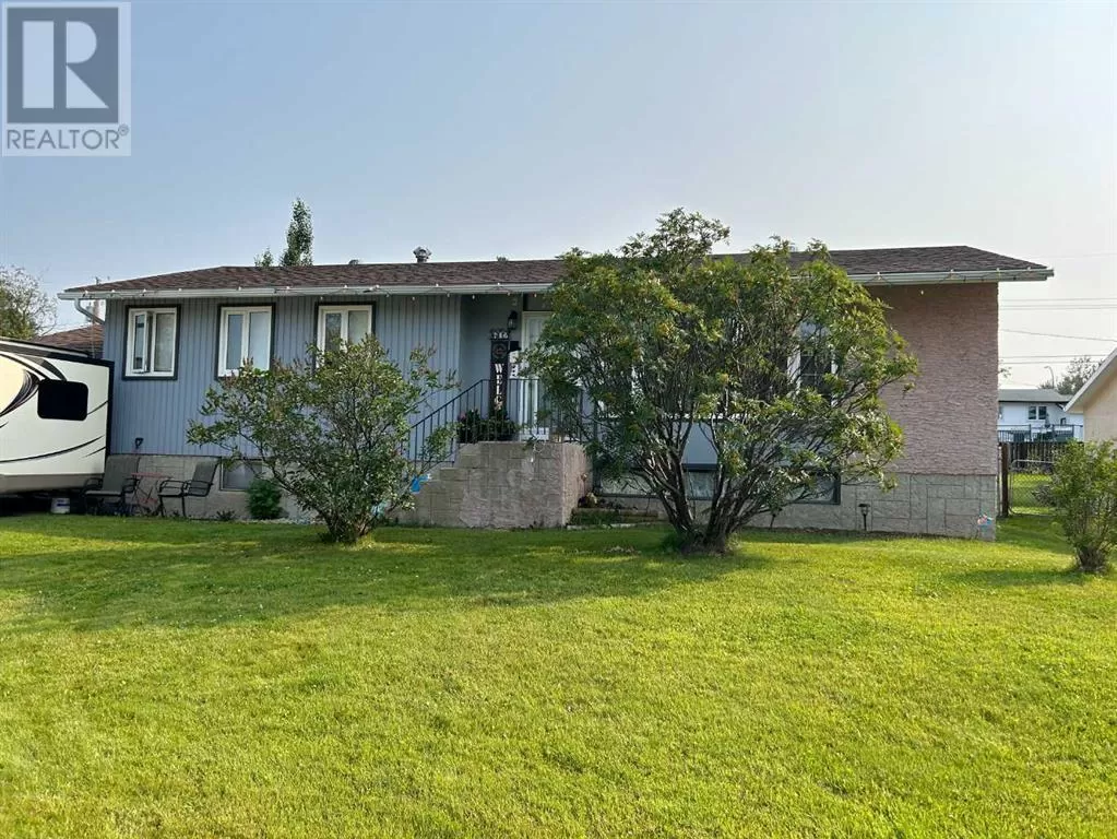 House for rent: 602 6 Avenue, Fox Creek, Alberta T0H 1P0
