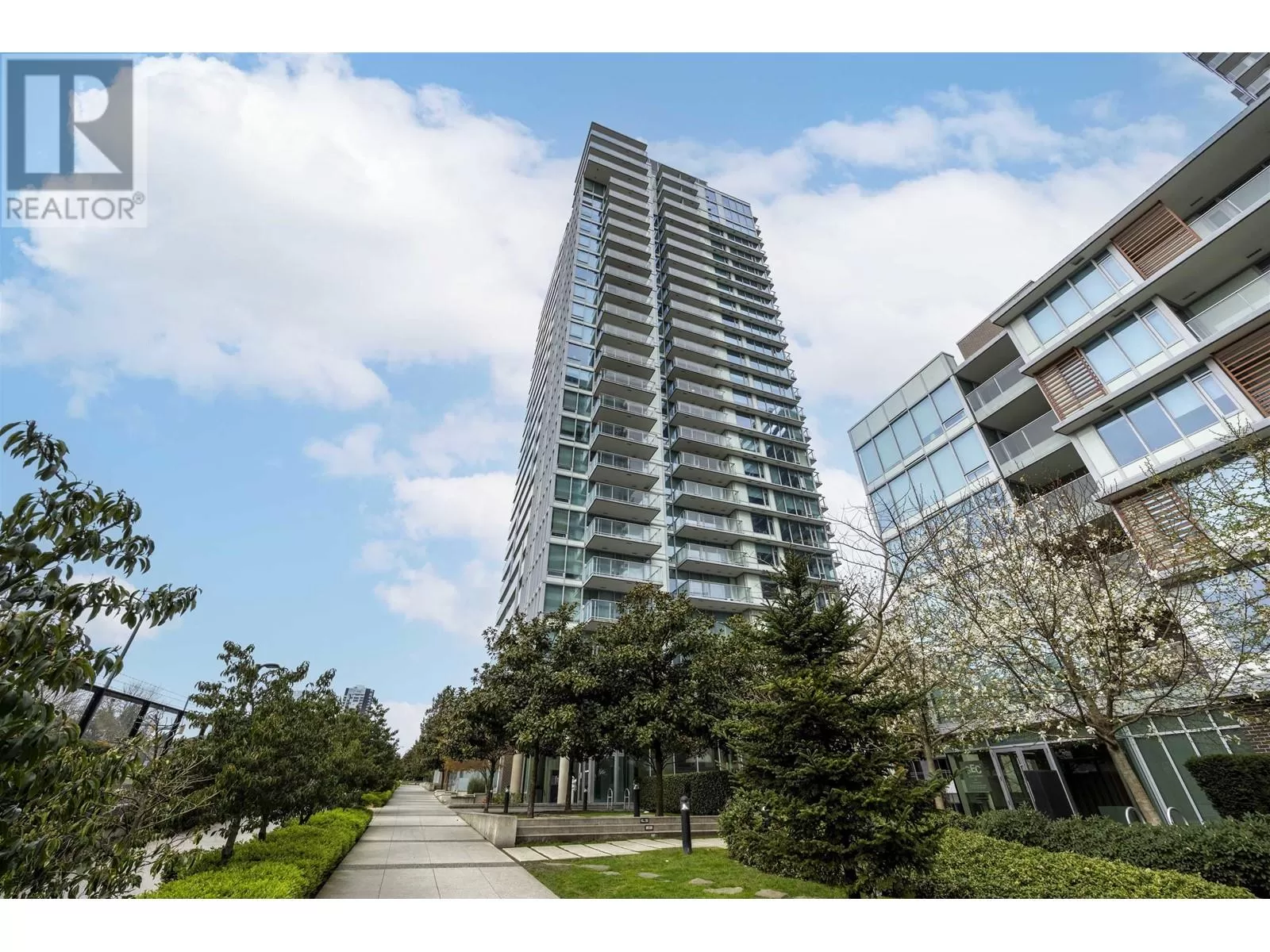 Apartment for rent: 605 8031 Nunavut Lane, Vancouver, British Columbia V5X 0C9