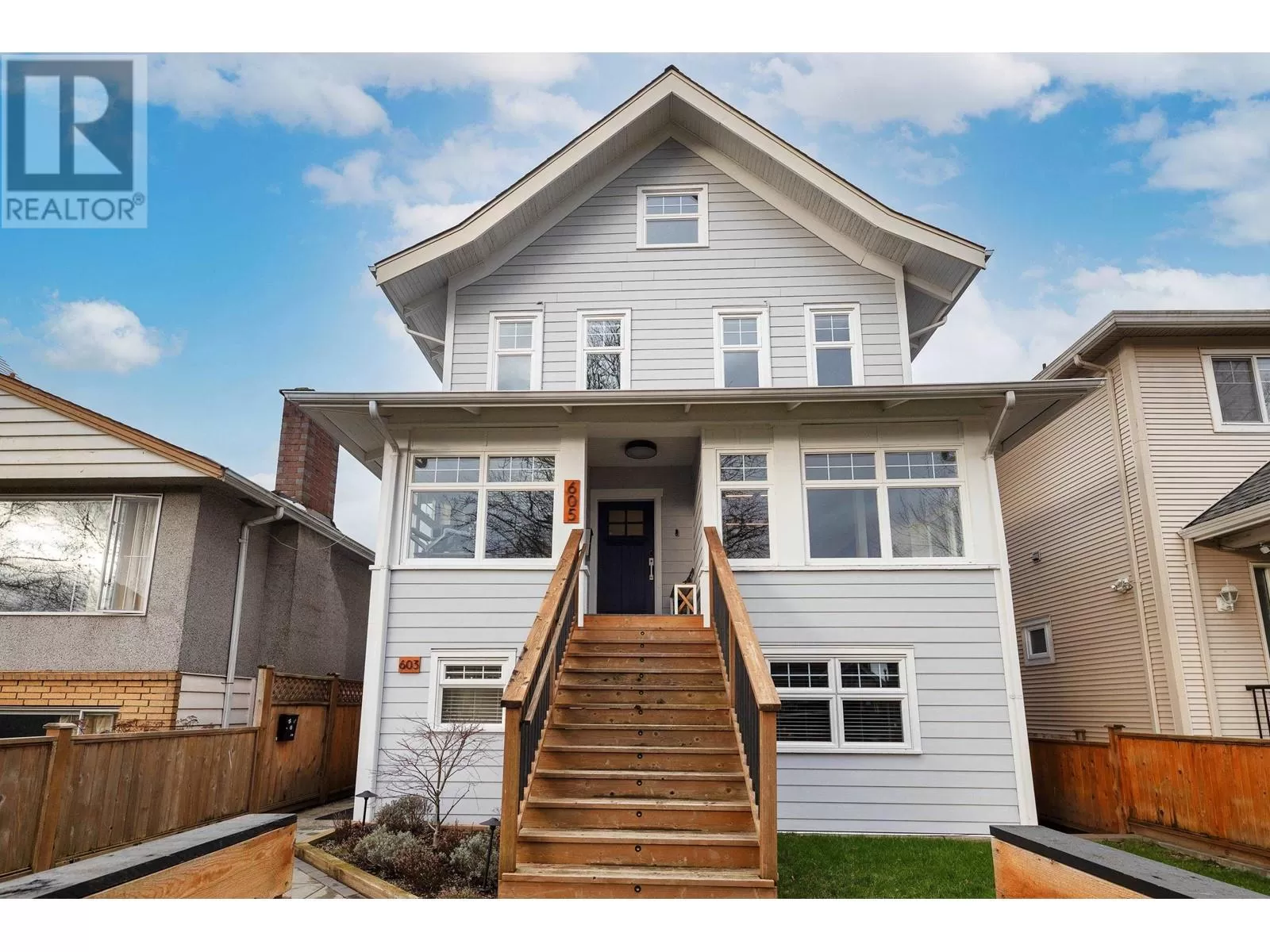 House for rent: 605 E 48th Avenue, Vancouver, British Columbia V5W 2E4
