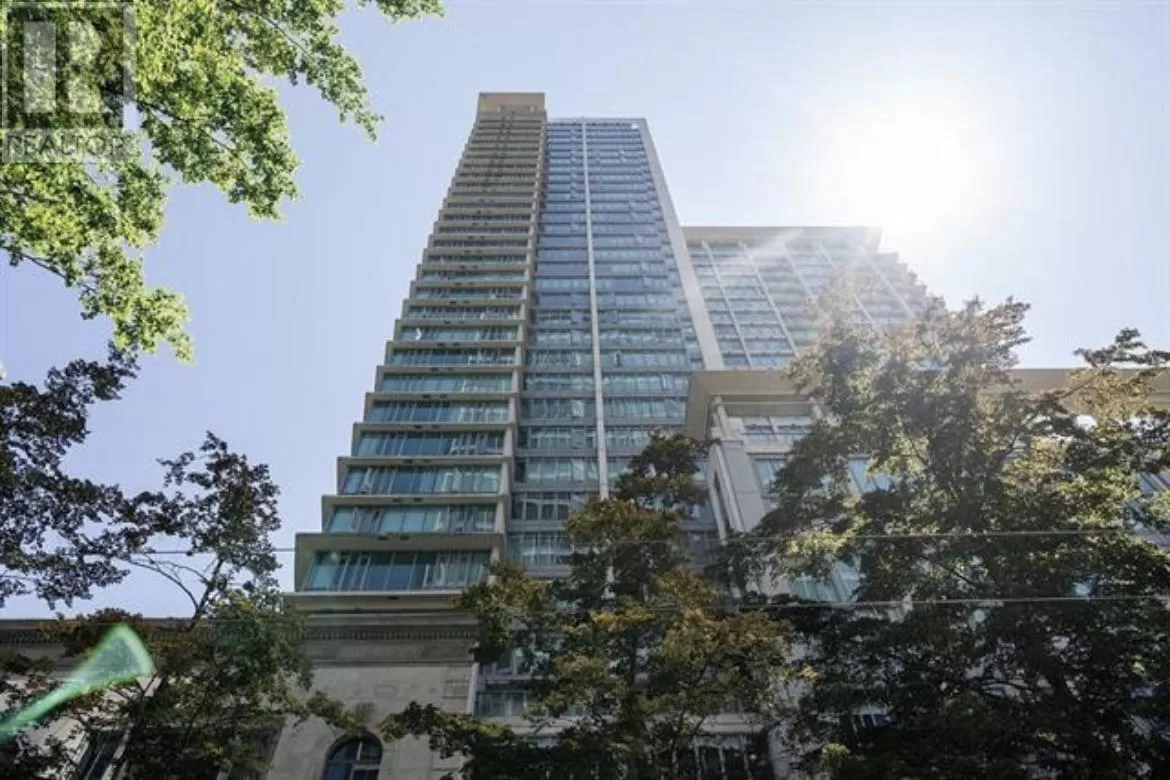 Apartment for rent: 606 610 Granville Street, Vancouver, British Columbia V6C 3T3