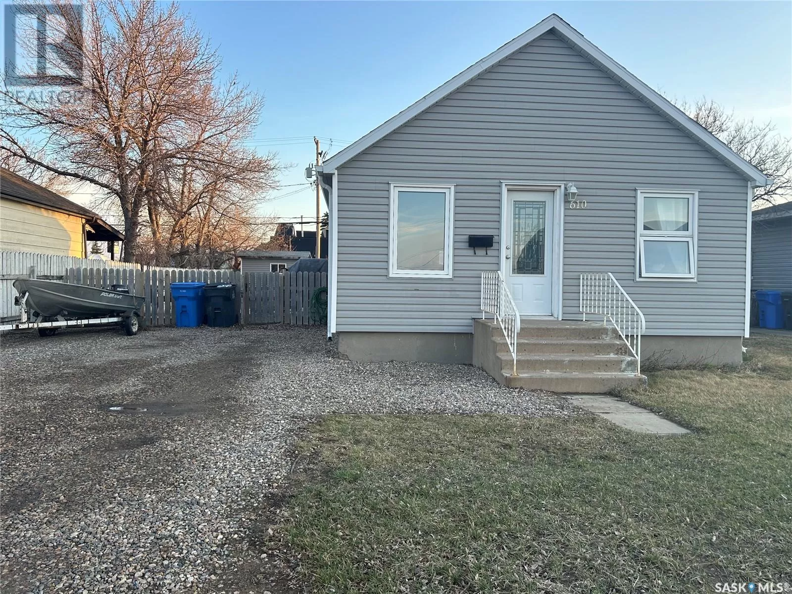House for rent: 610 Fifth Street, Estevan, Saskatchewan S4A 0Y5