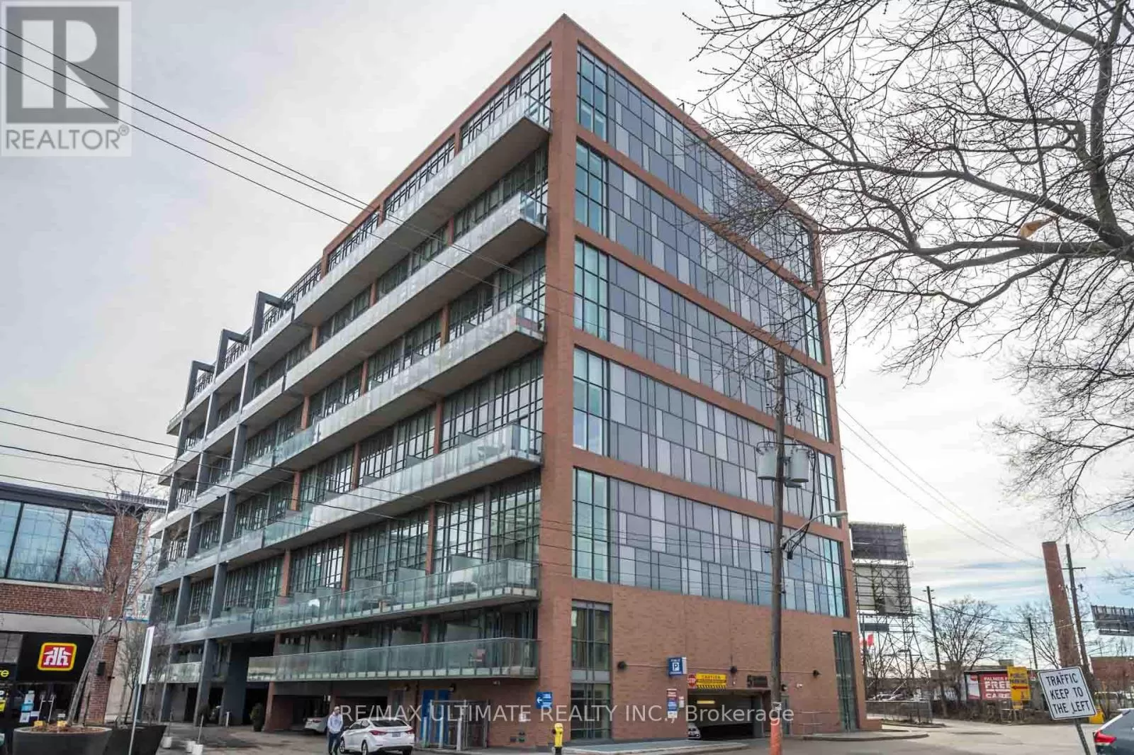 Apartment for rent: 612 - 5 Hanna Avenue, Toronto, Ontario M6K 1W8