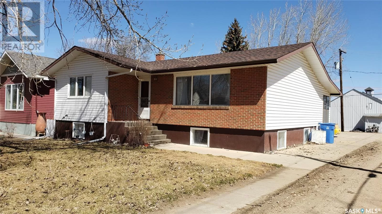 House for rent: 613 Mann Avenue, Radville, Saskatchewan S0C 2G0