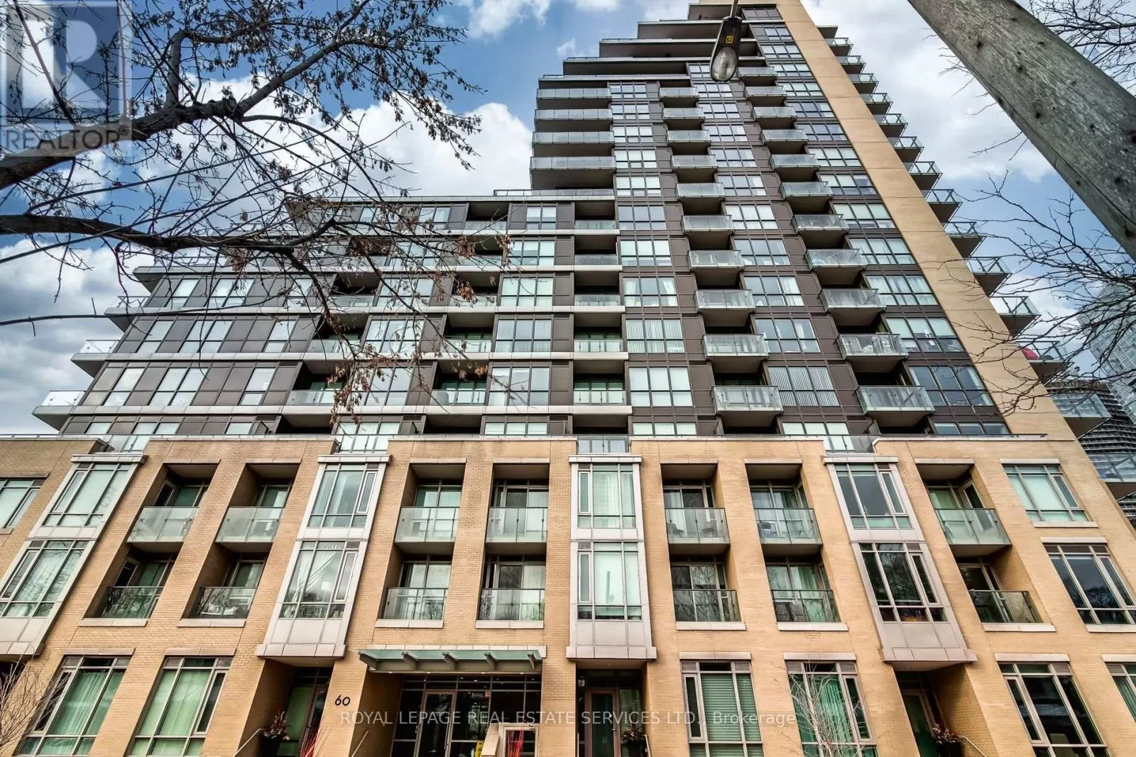Apartment for rent: 615 - 60 Berwick Avenue, Toronto, Ontario M5P 1H1
