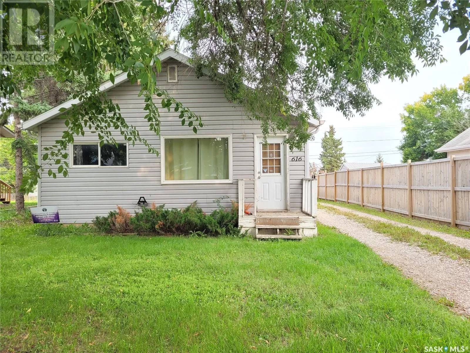 House for rent: 616 1st Street E, Meadow Lake, Saskatchewan S9X 1G1