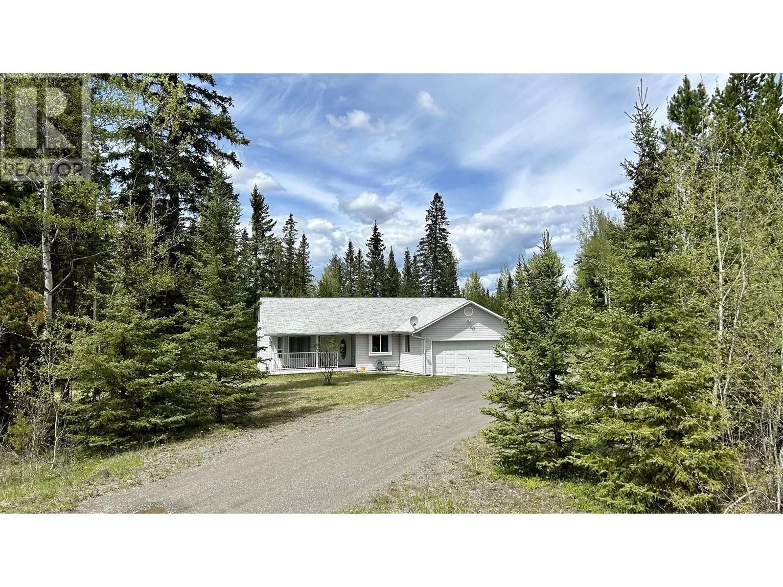 House for rent: 6169 Horse Lake Road, Horse Lake, British Columbia V0K 2E3