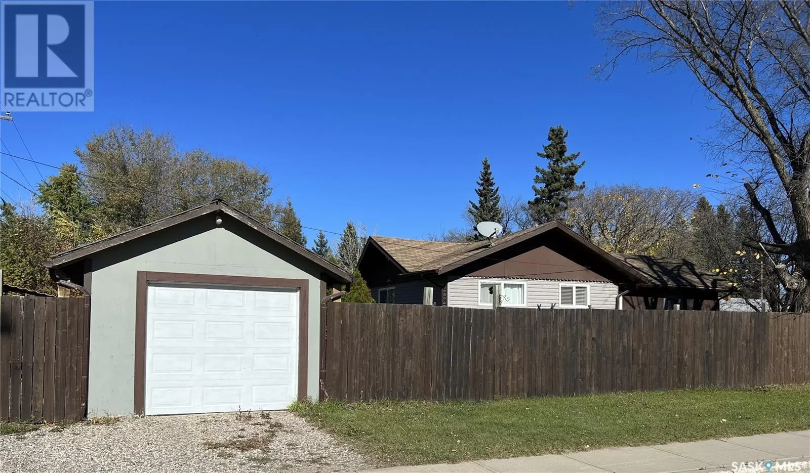 House for rent: 619 1st Street E, Meadow Lake, Saskatchewan S9X 1G1