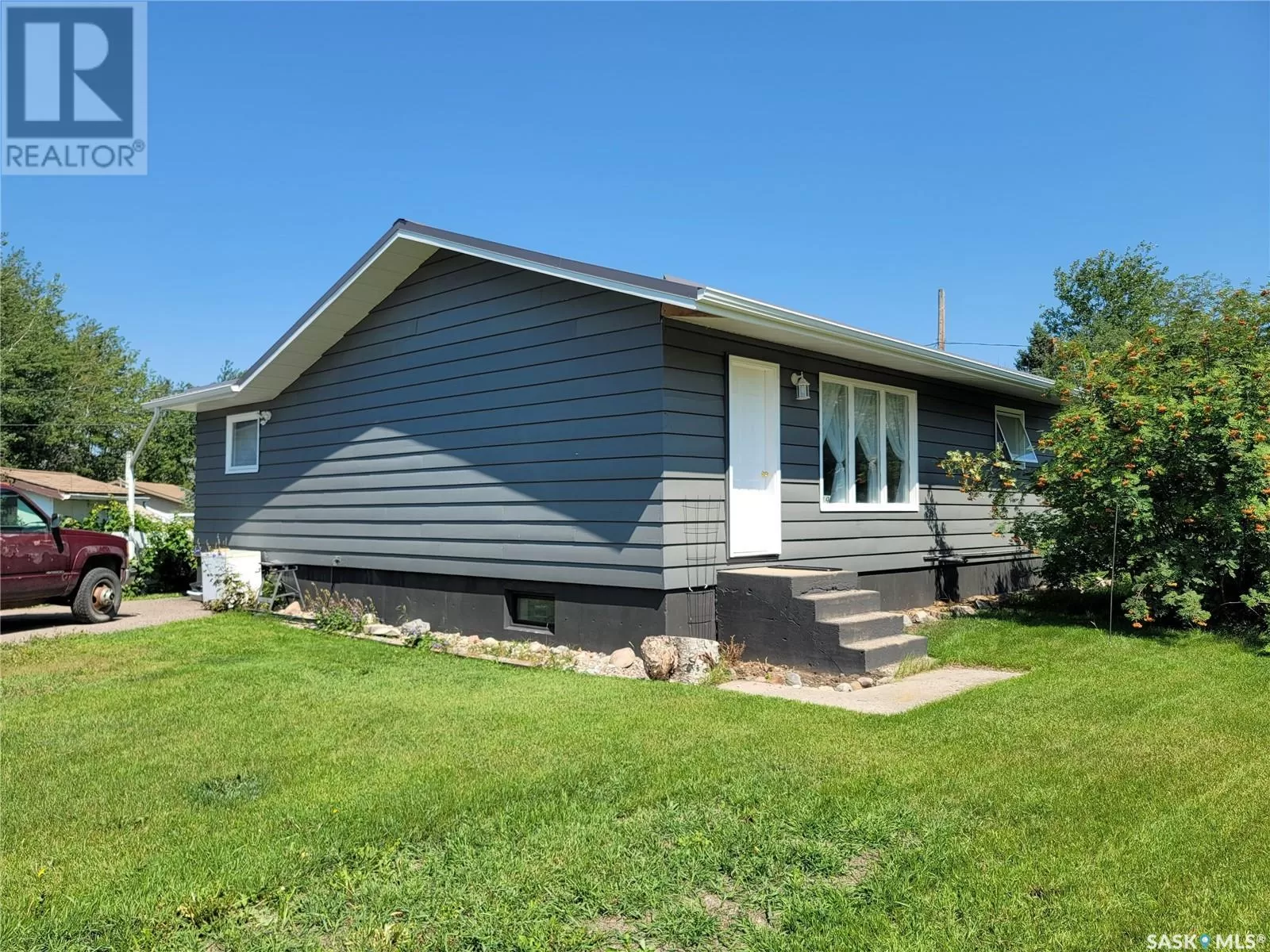House for rent: 619 Loon Crescent, Loon Lake, Saskatchewan S0M 1L0
