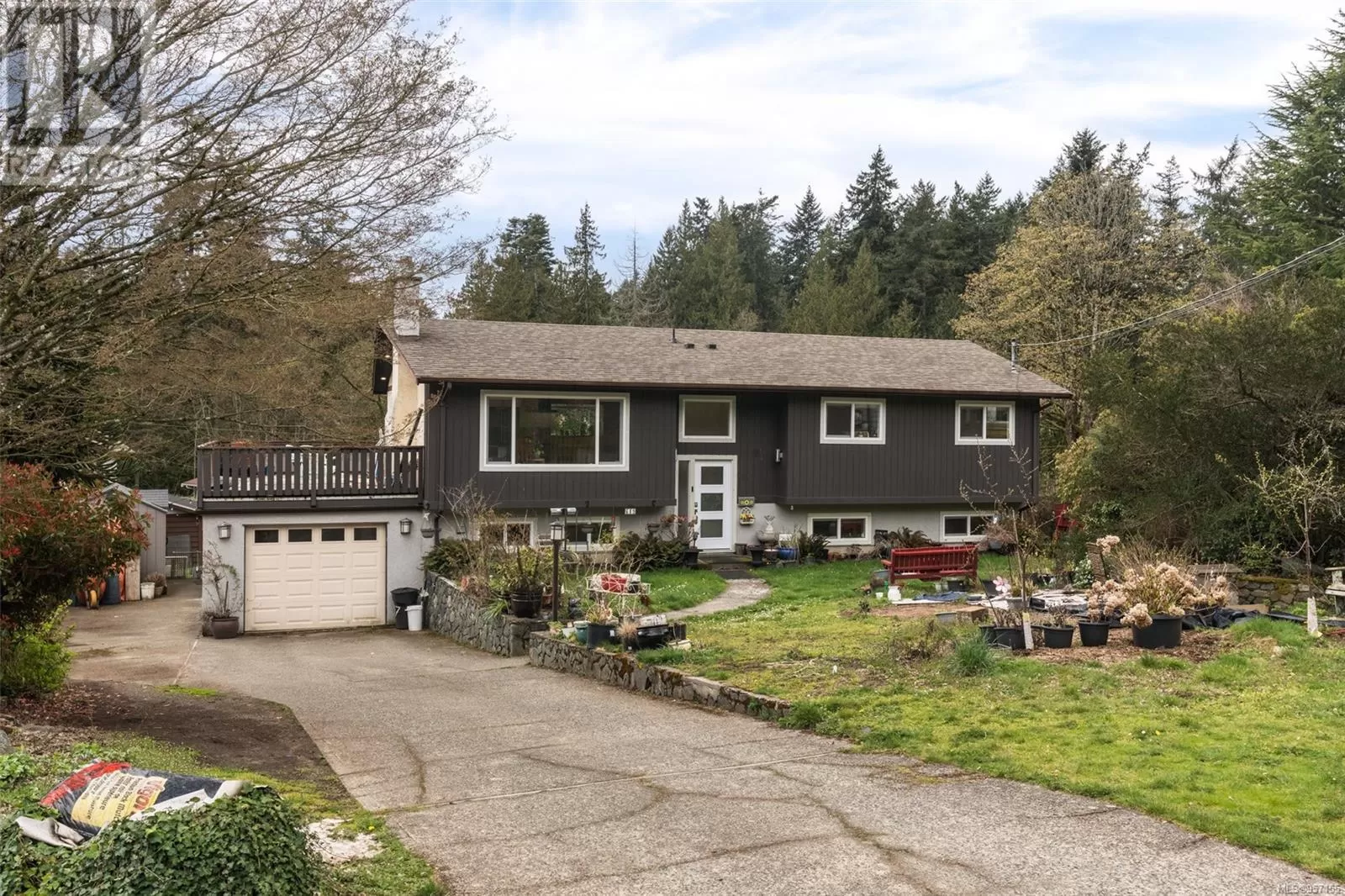 House for rent: 619 Sandra Pl, Langford, British Columbia V9B 4Y2