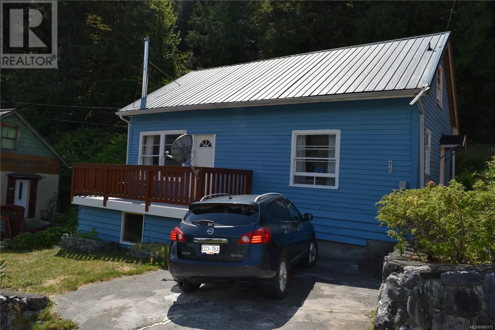 House for rent: 620 Cardiac Climb Rd, Tahsis, British Columbia V0P 1X0