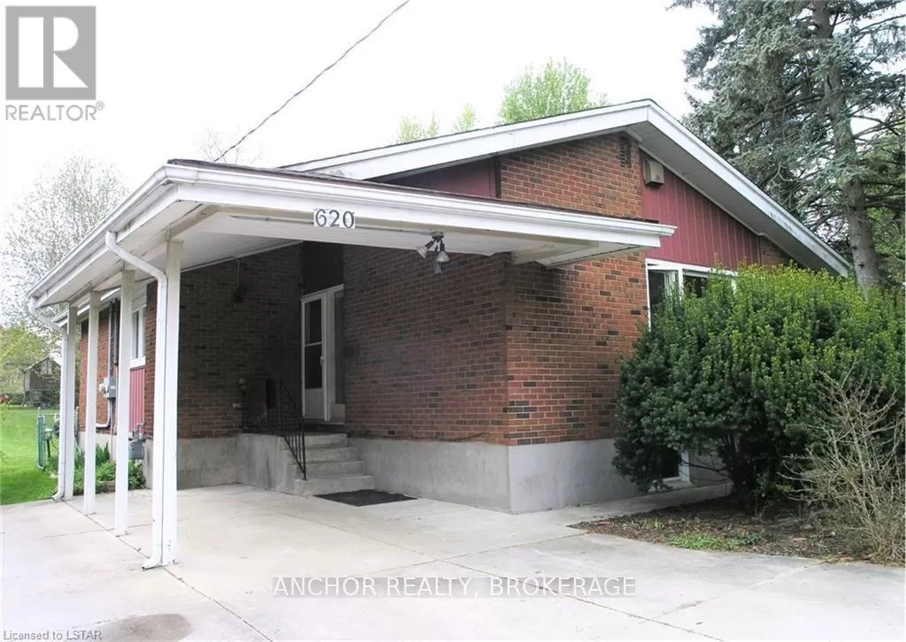 House for rent: 620 Commissioners Road W, London, Ontario N6K 1B8