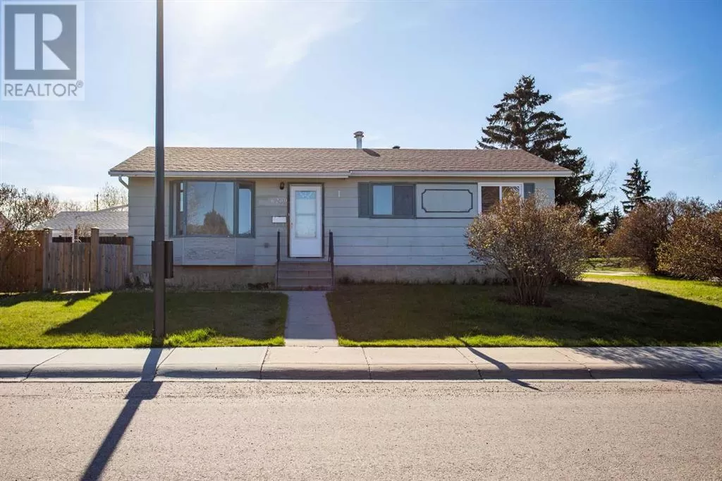 House for rent: 6209 Hamilton Drive, Red Deer, Alberta T4N 5N5