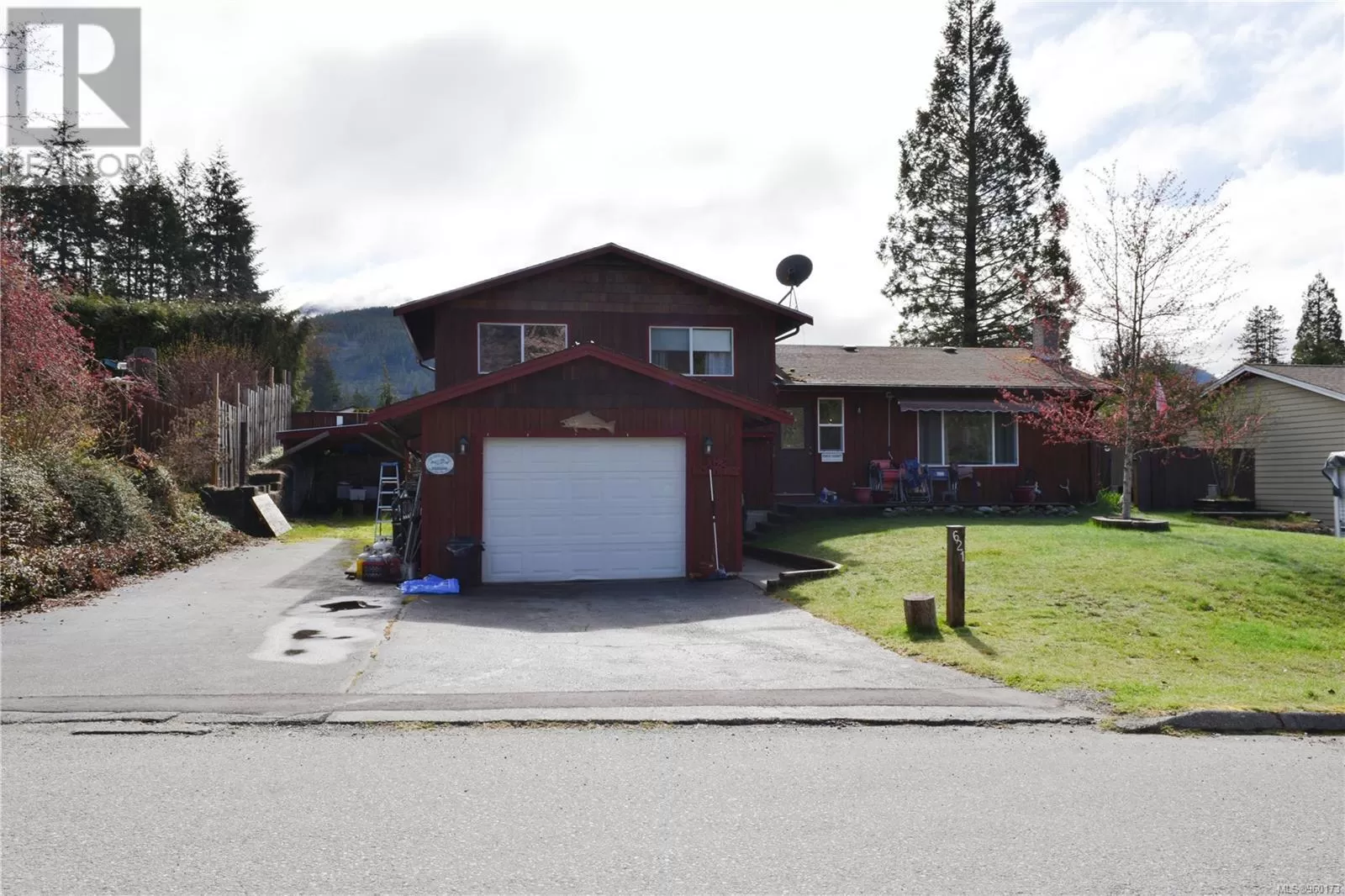 House for rent: 621 Dogwood Dr, Gold River, British Columbia V0P 1G0