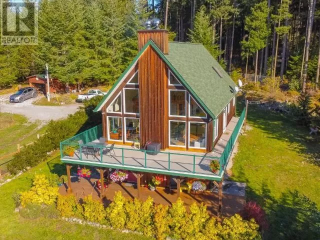 House for rent: 6268 Shelter Point Road, Texada Island, British Columbia V0N 3K0
