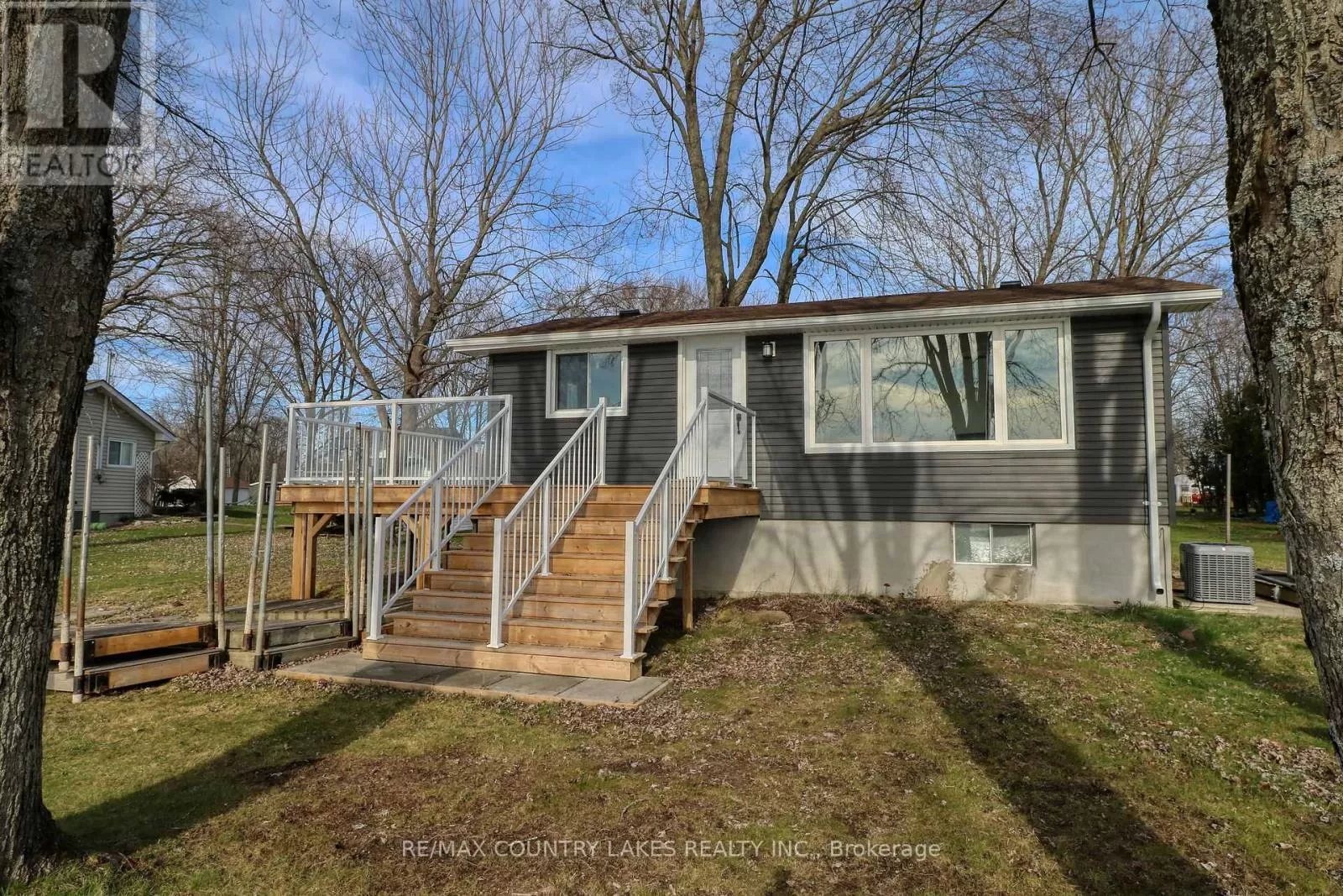 House for rent: 6280 Bluebird St, Ramara, Ontario L3V 0K6