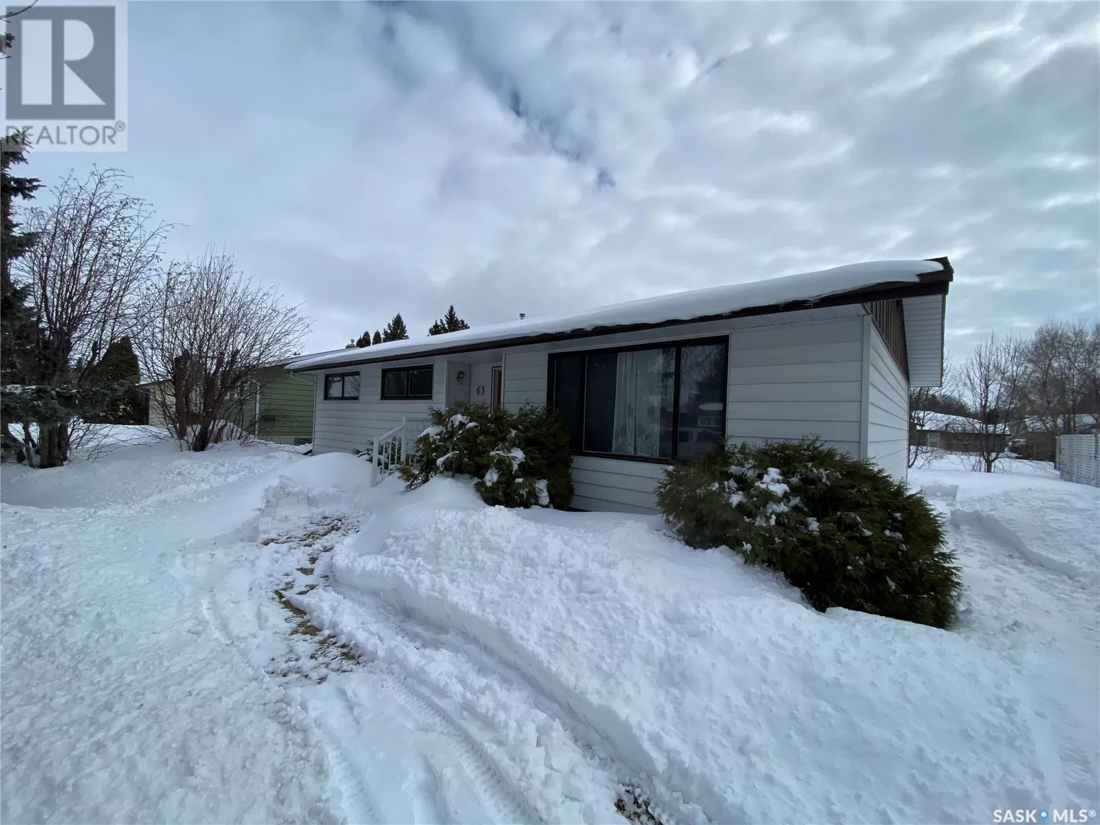 House for rent: 63 Cedarwood Crescent, Yorkton, Saskatchewan S3N 3X5