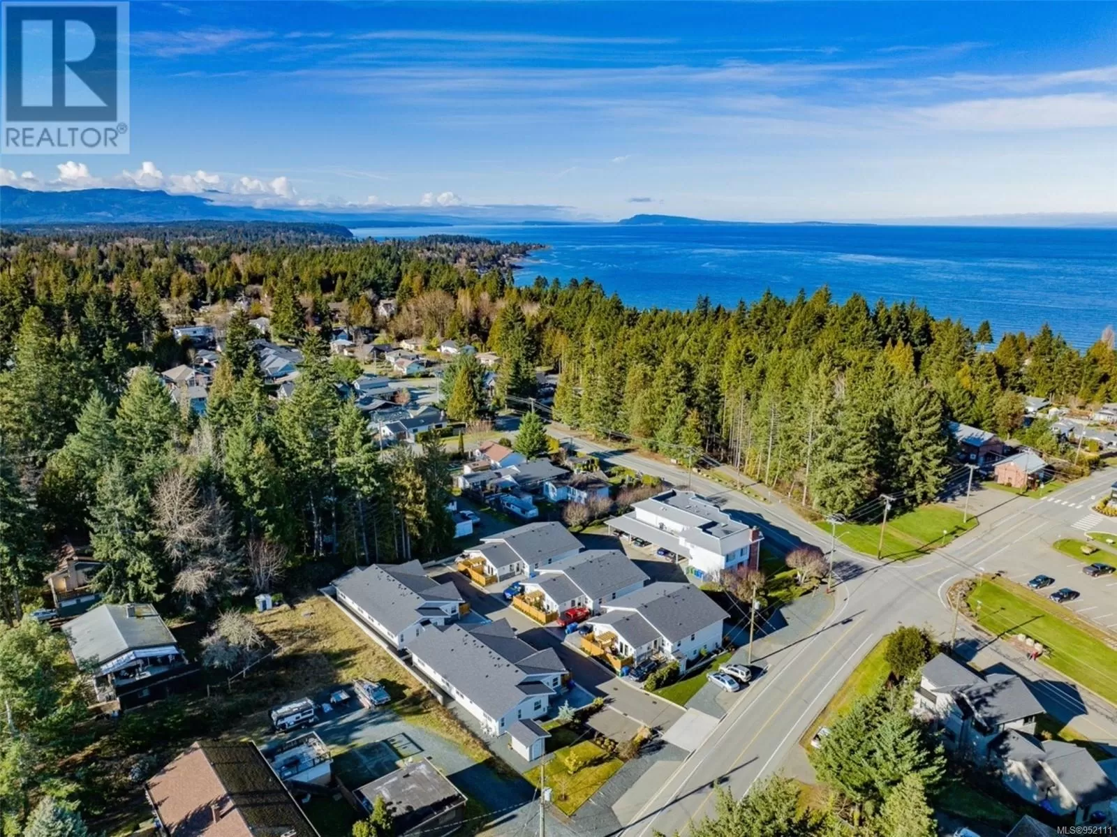 Multi-Family for rent: 633 Beach Rd, Qualicum Beach, British Columbia V9K 1H1