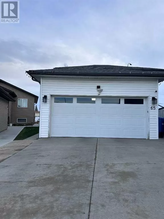 House for rent: 65 Martinview Crescent, Calgary, Alberta T3J 2S5