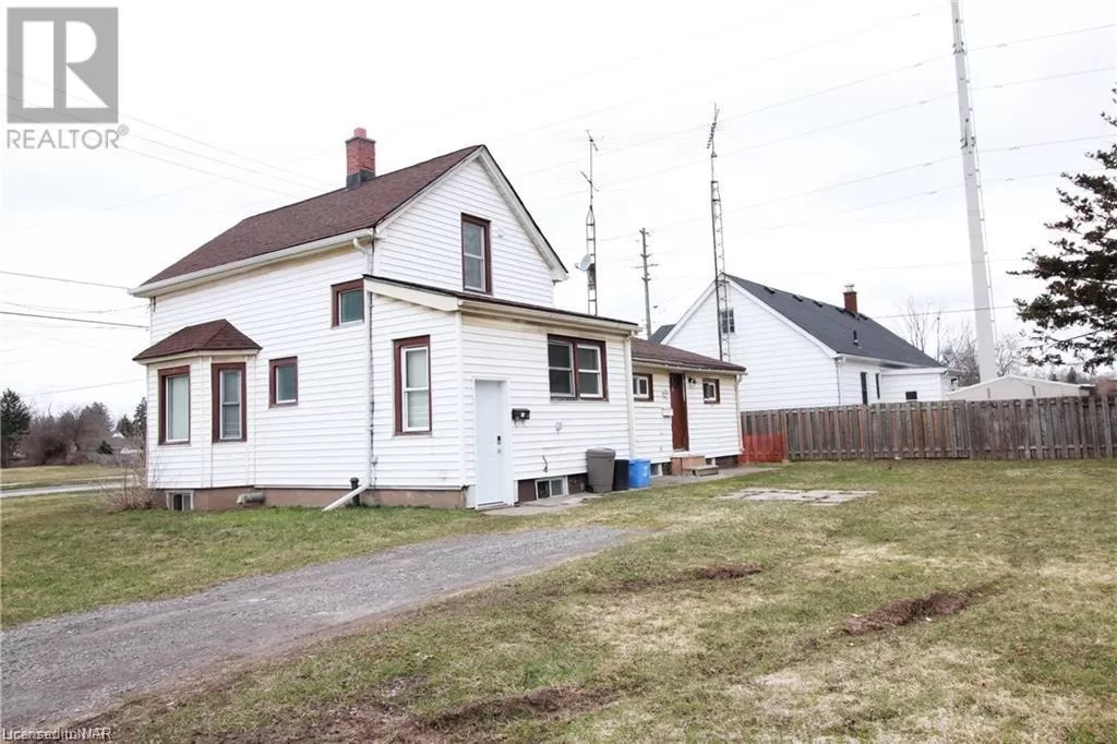 House for rent: 6510 Drummond Road, Niagara Falls, Ontario L2G 4N3