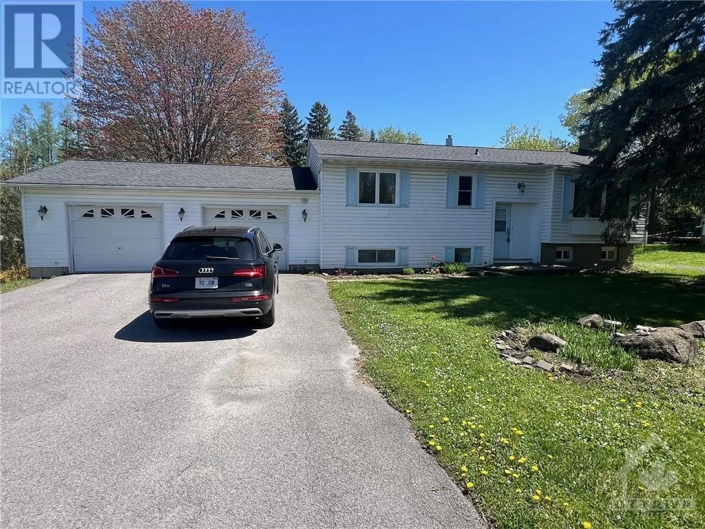House for rent: 6535 Rideau Valley Drive N, Manotick, Ontario K4M 1B3