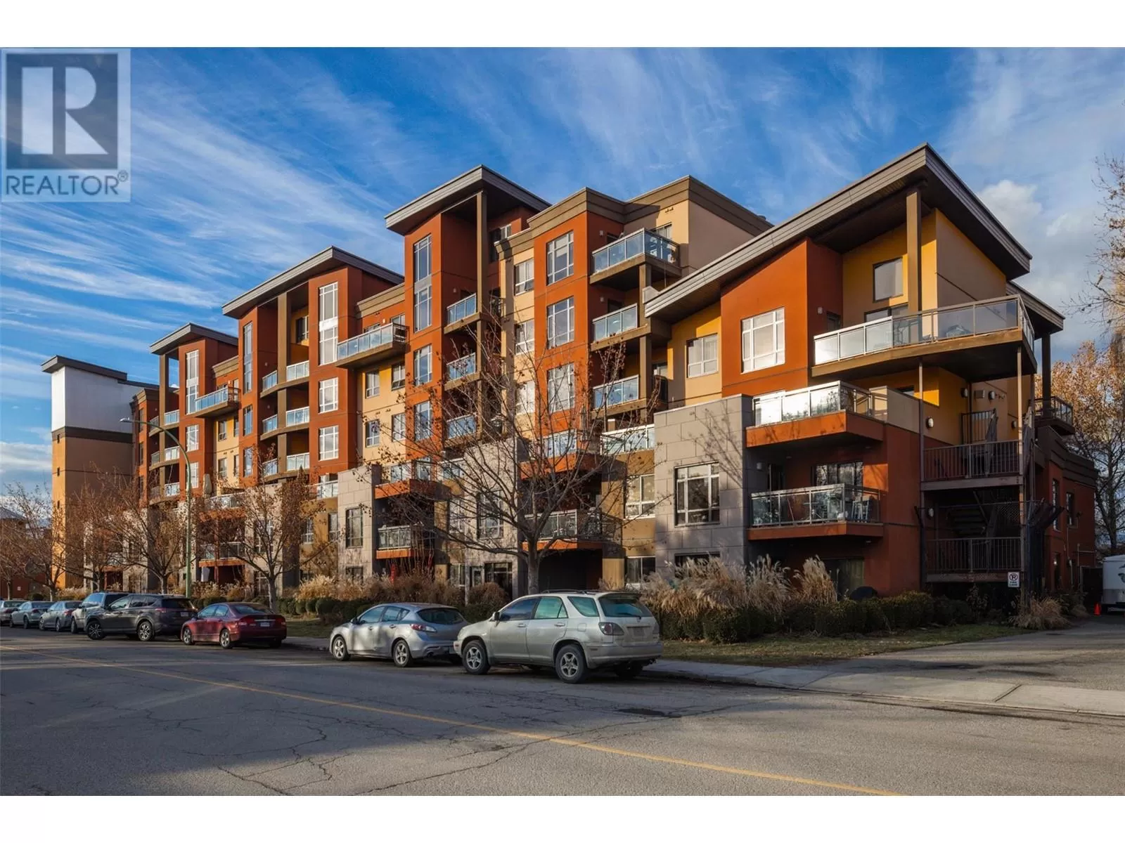Apartment for rent: 654 Cook Road Unit# 208, Kelowna, British Columbia V1W 3G7