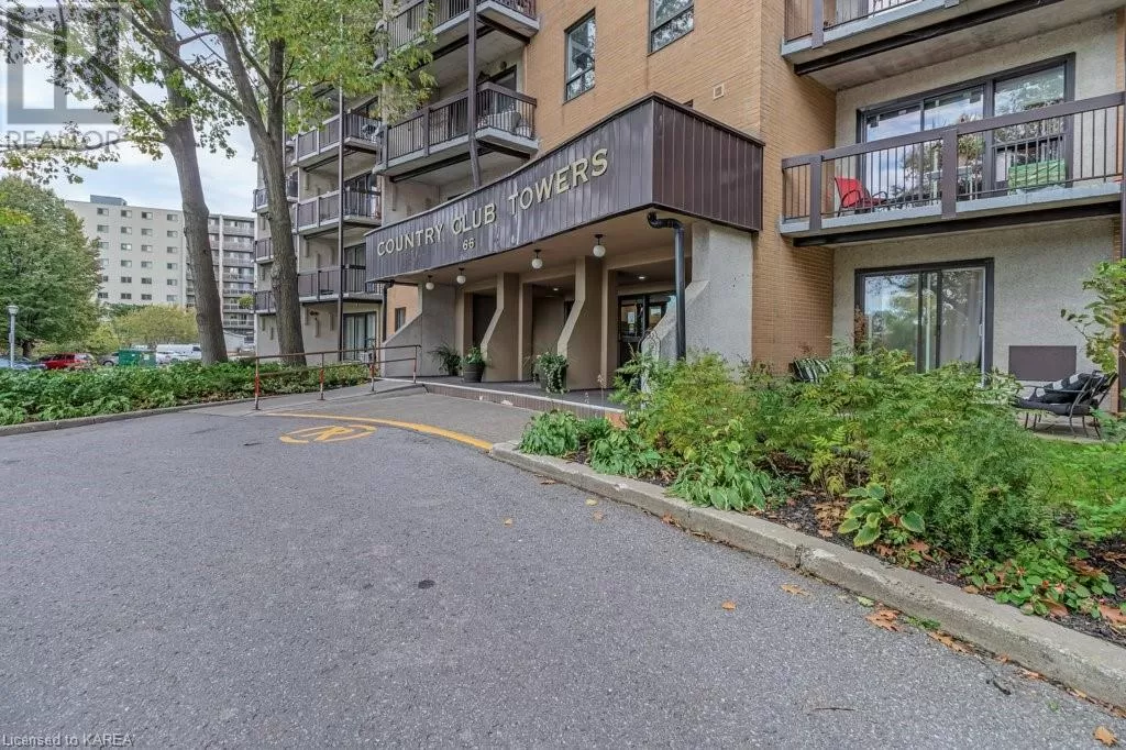 Apartment for rent: 66 Greenview Drive Unit# 1011, Kingston, Ontario K7M 7C5