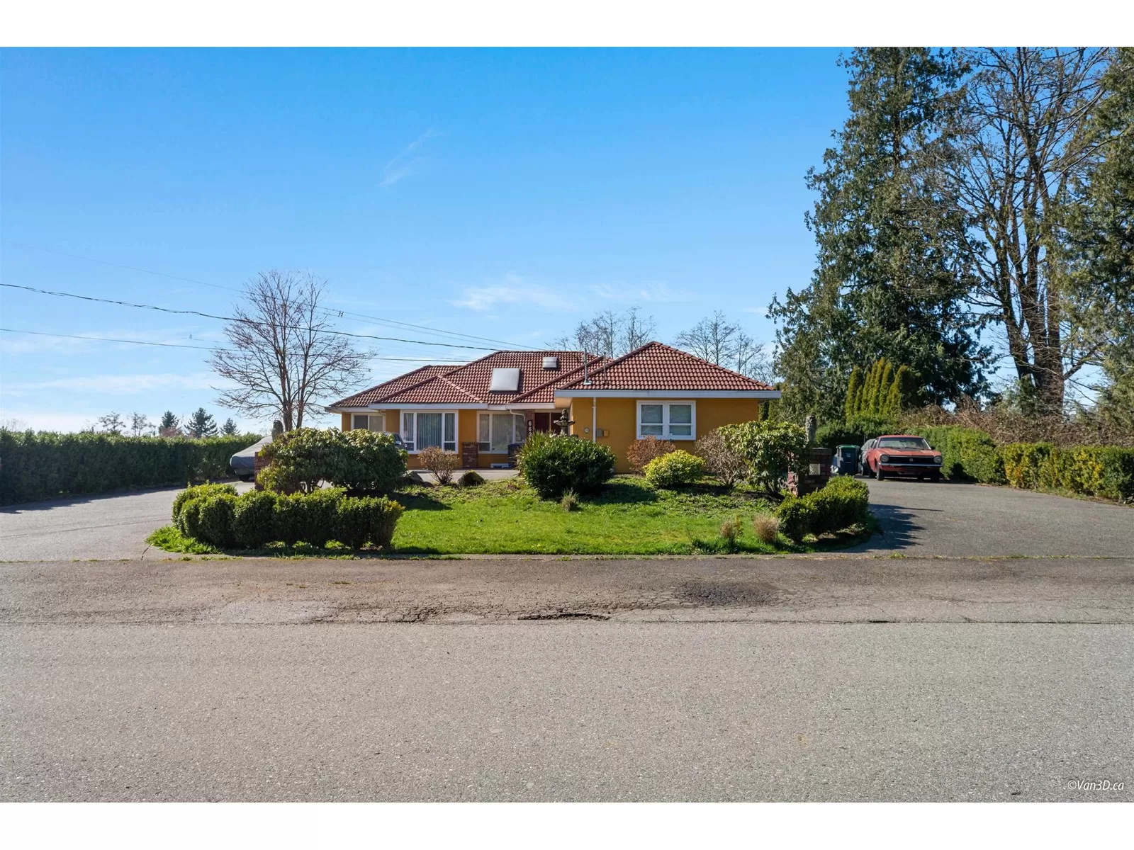 House for rent: 6625 180 Street, Surrey, British Columbia V3S 8C3