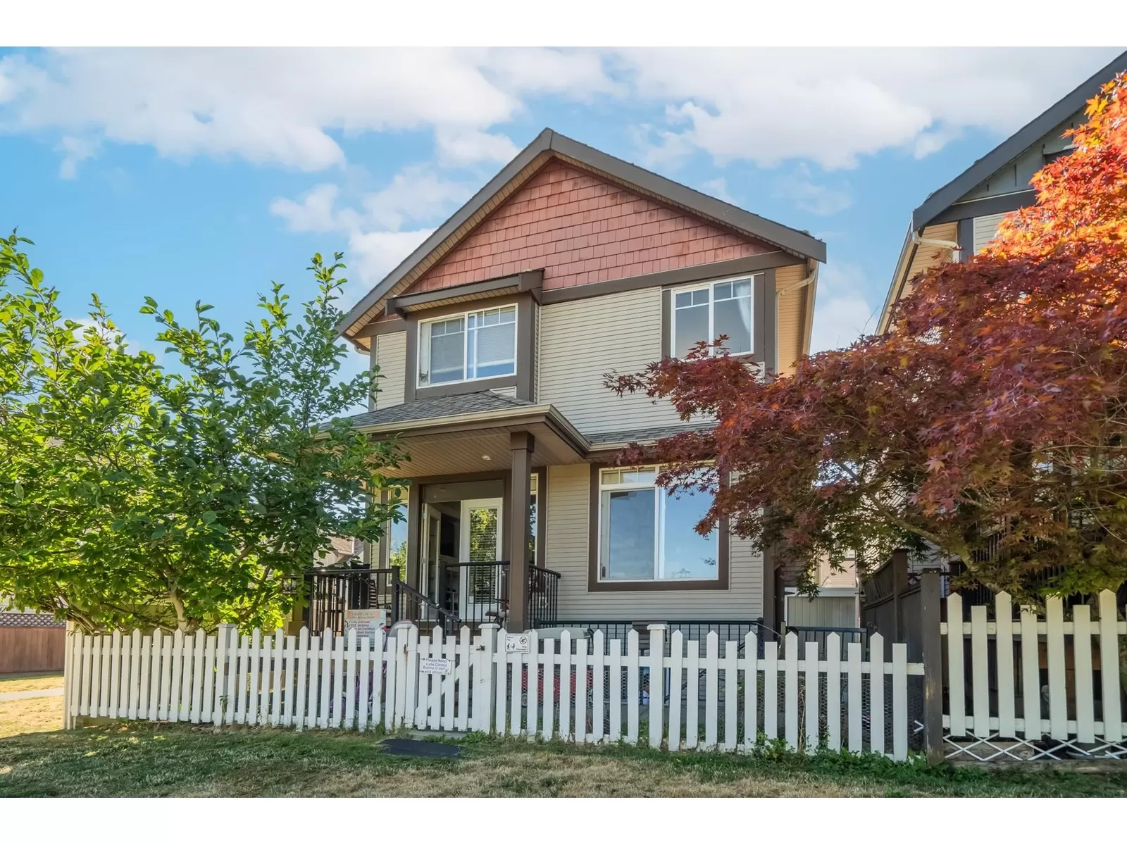 House for rent: 6652 195 Street, Surrey, British Columbia V4N 0C3