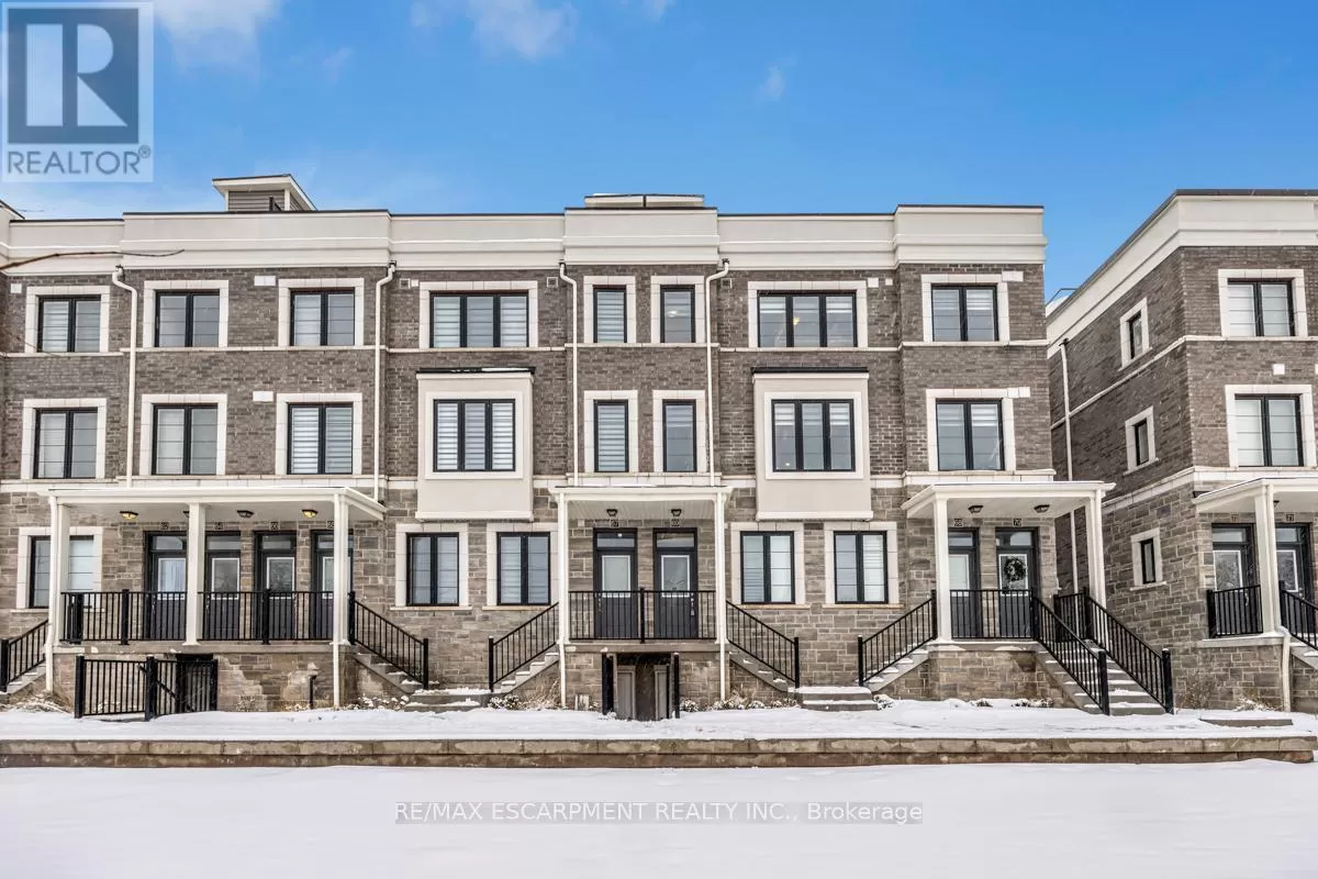 Apartment for rent: 69 - 383 Dundas Street E, Hamilton, Ontario L8B 1X6