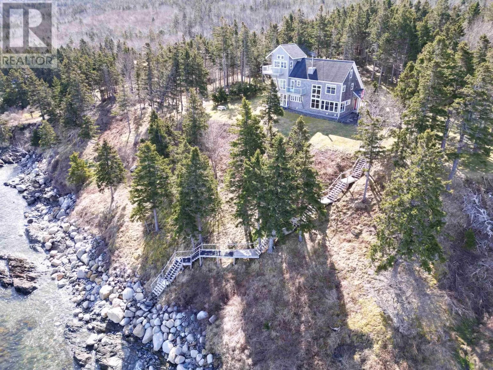 House for rent: 6950 Highway16, Halfway Cove, Nova Scotia B0H 1N0