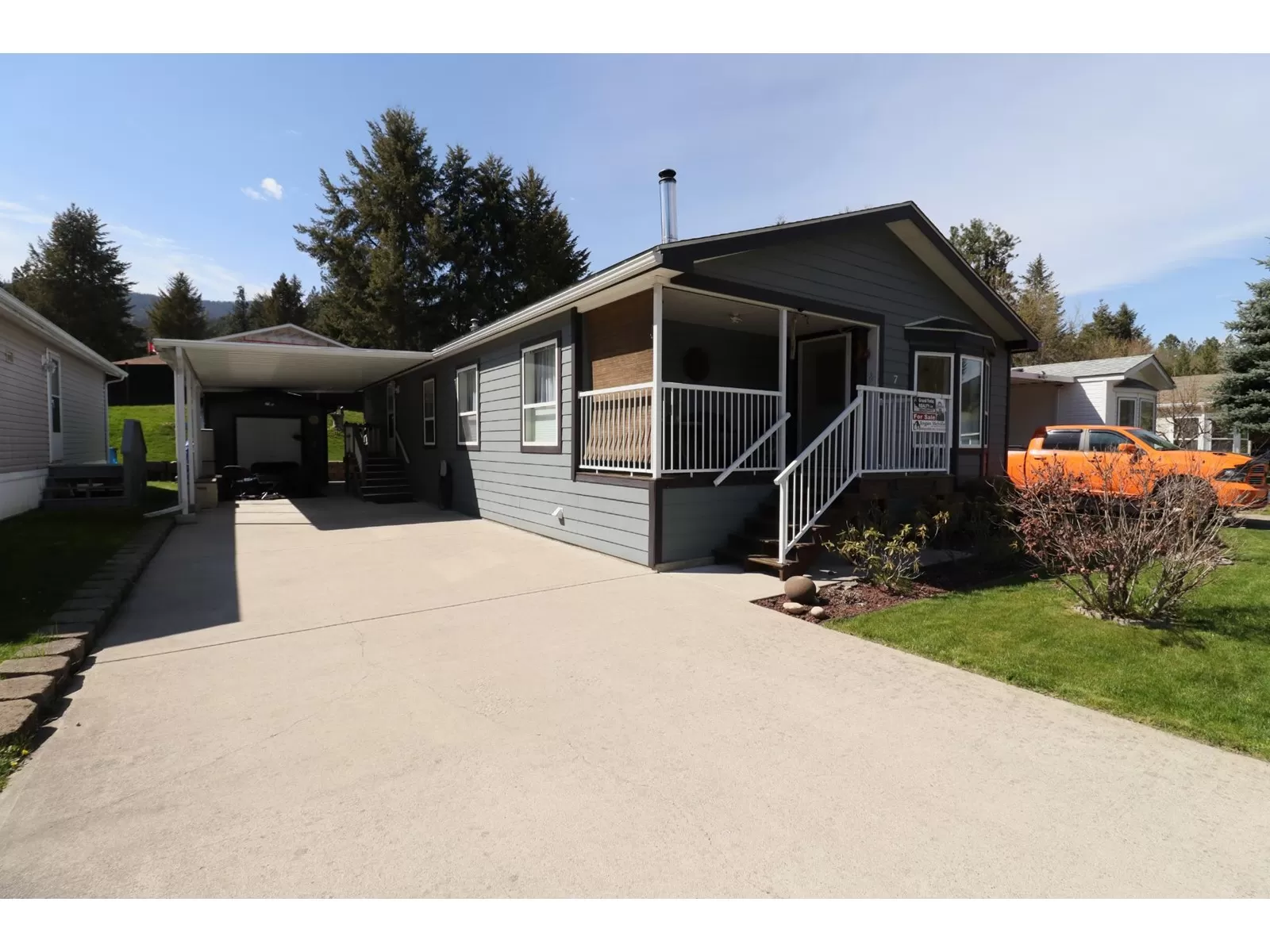 House for rent: 7 - 1500 Neimi Road, Christina Lake, British Columbia V0H 1E0