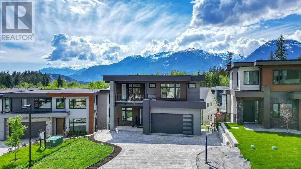 House for rent: 7 3385 Mamquam Road, Squamish, British Columbia V8B 0E3