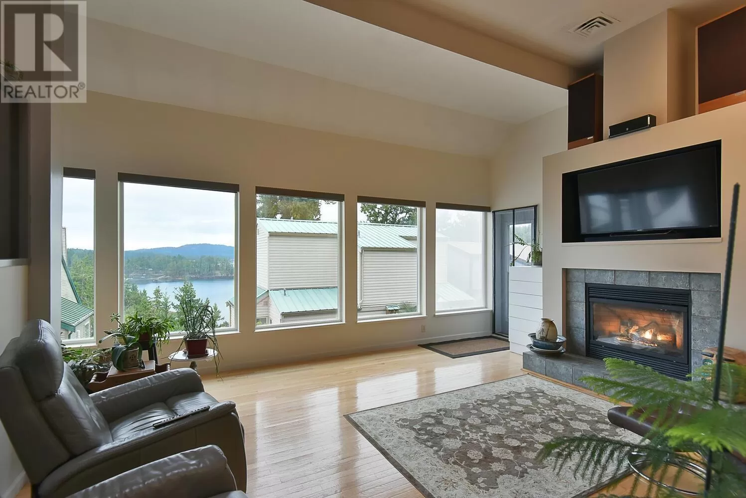 House for rent: 7 5471 Secret Cove Road, Halfmoon Bay, British Columbia V7Z 1G8
