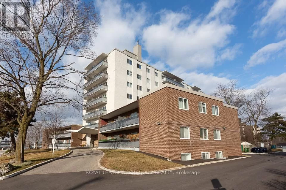 Apartment for rent: 7 - 785 Brown's Line, Toronto, Ontario M8W 3V8