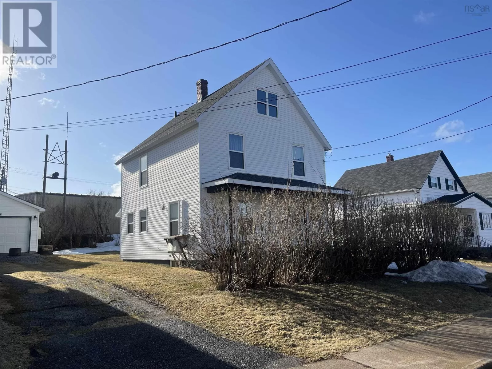 House for rent: 7 Cottage Street, Sydney Mines, Nova Scotia B1V 2N3