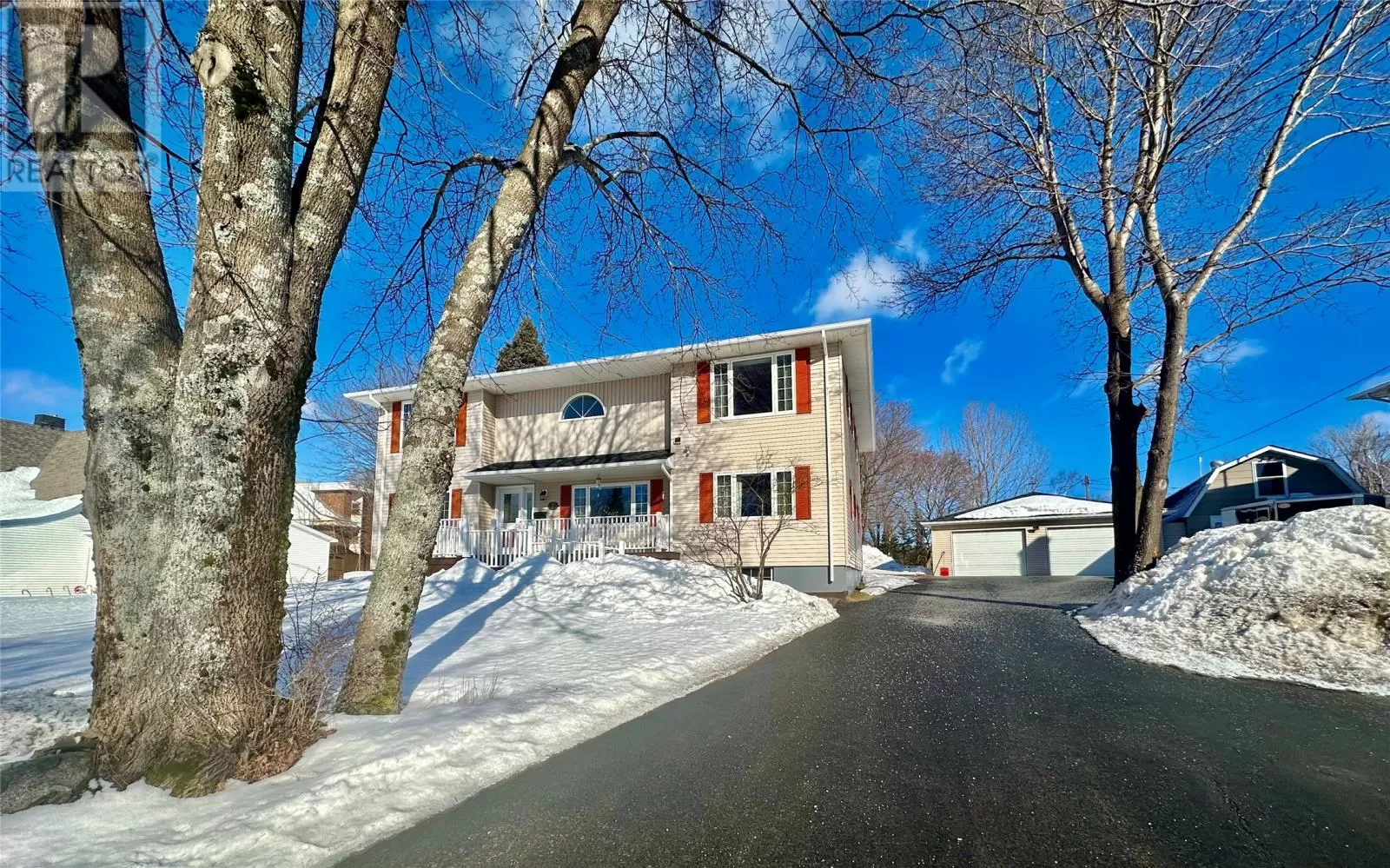 House for rent: 7 Hill Road, Grand Falls-Windsor, Newfoundland & Labrador A2A 1G9