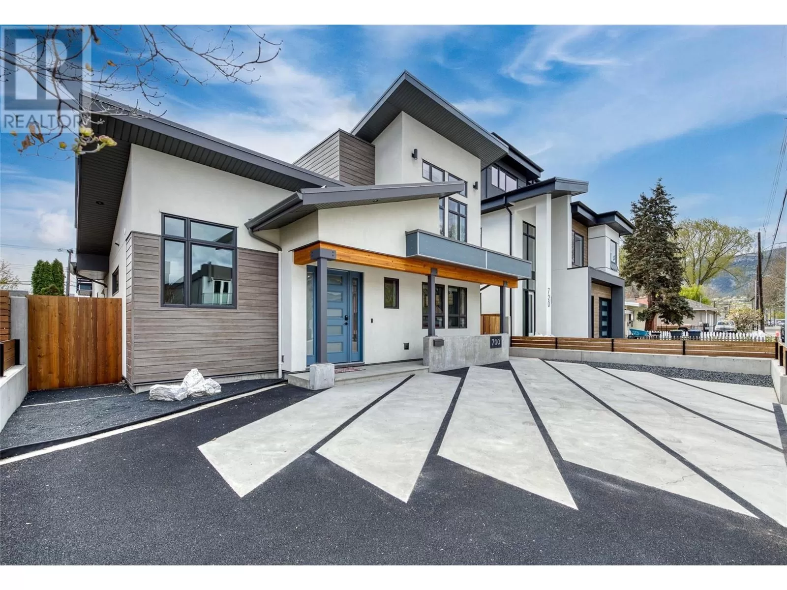 House for rent: 700 Churchill Avenue, Penticton, British Columbia V2A 1E1