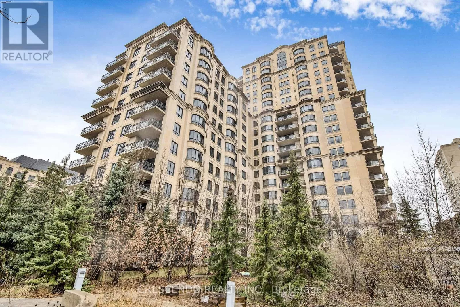 Apartment for rent: 704c - 662 Sheppard Avenue E, Toronto, Ontario M2K 3E6