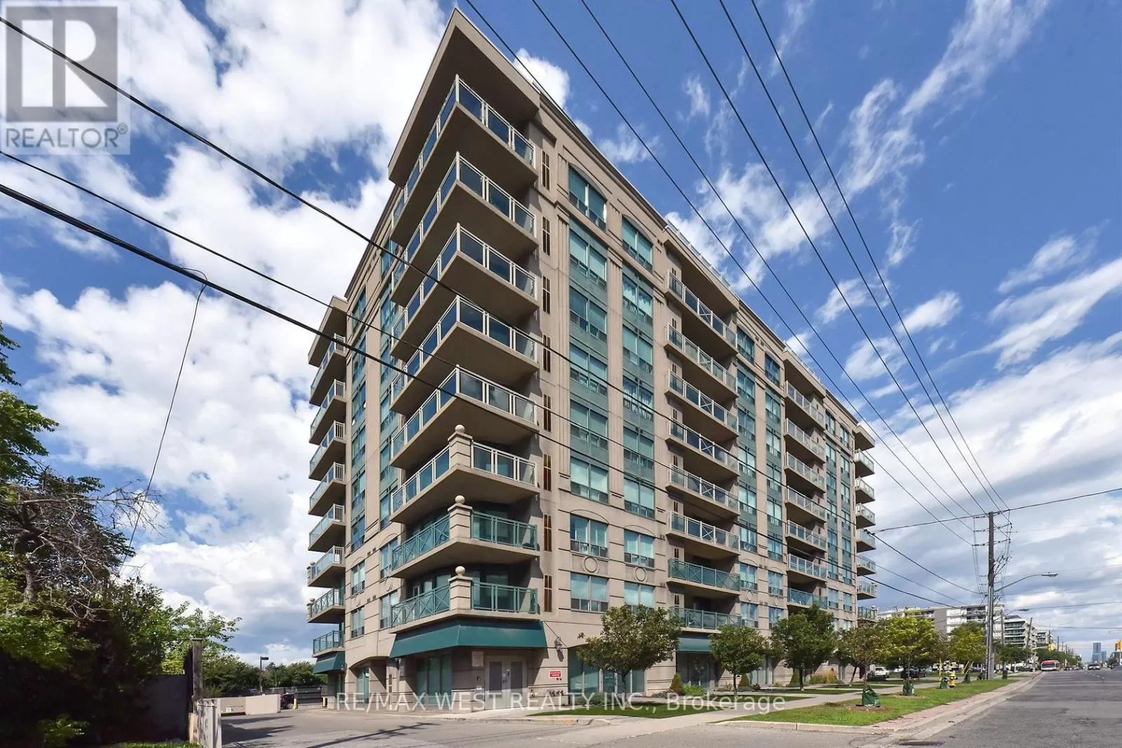 Apartment for rent: 705 - 920 Sheppard Avenue W, Toronto, Ontario M3H 0A2