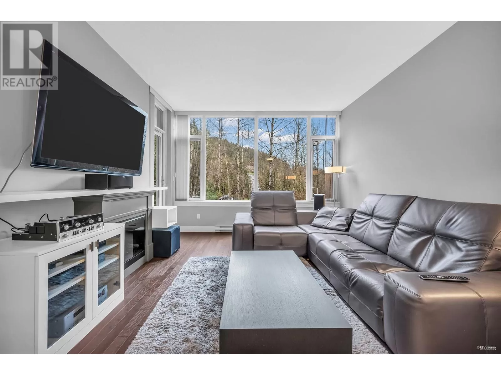 Apartment for rent: 707 1415 Parkway Boulevard, Coquitlam, British Columbia V3E 0C7