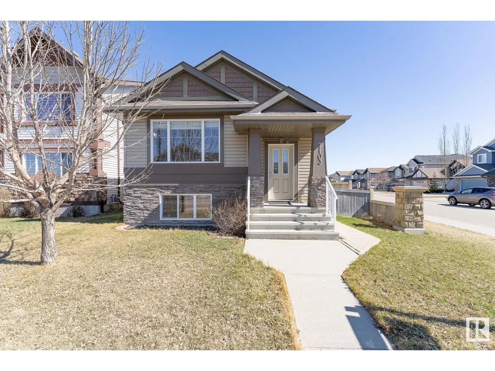 House for rent: 7103 South Terwillegar Dr Nw, Edmonton, Alberta T6R 0R3