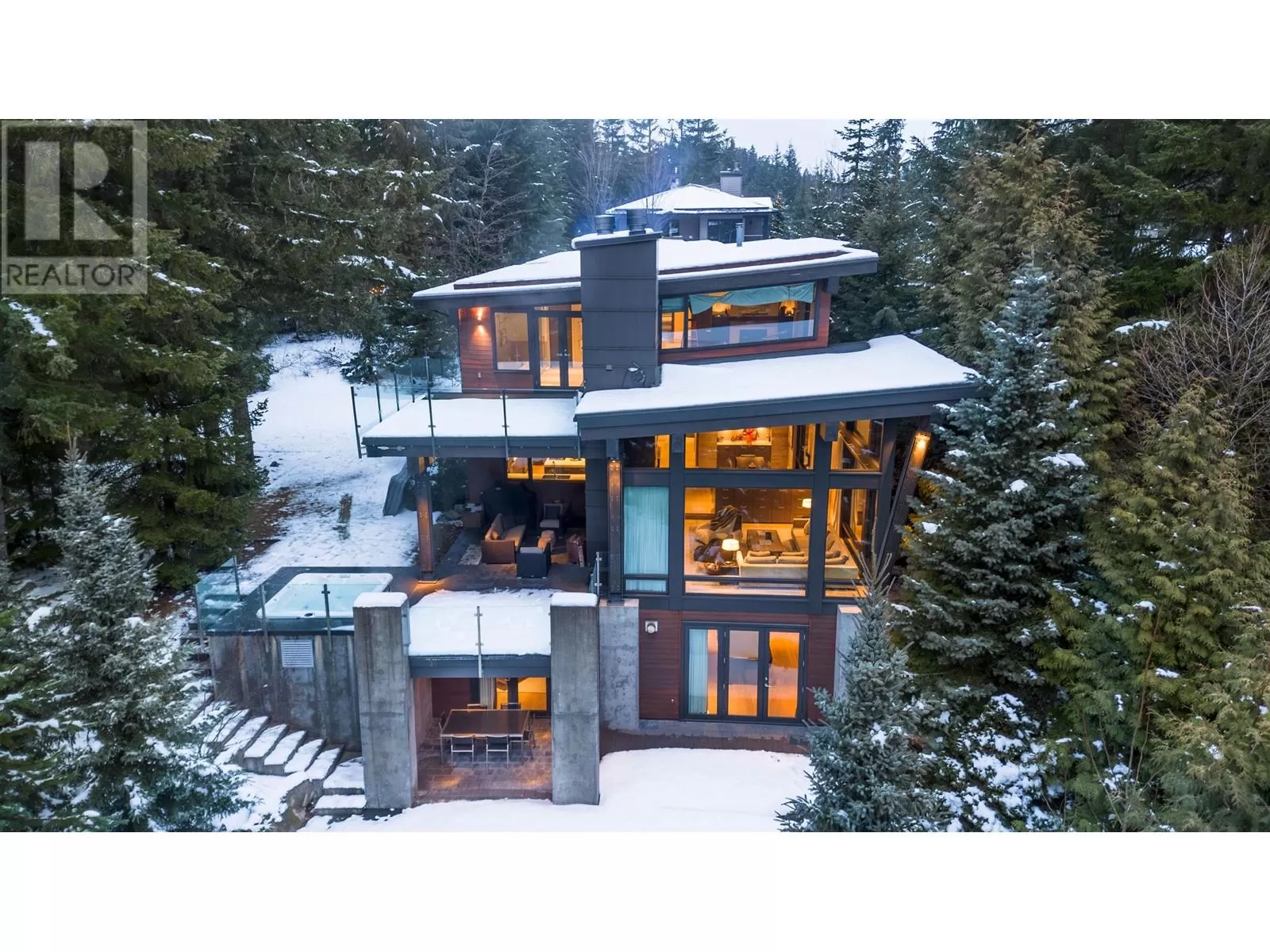 House for rent: 7134 Nesters Road, Whistler, British Columbia V8E 0E2