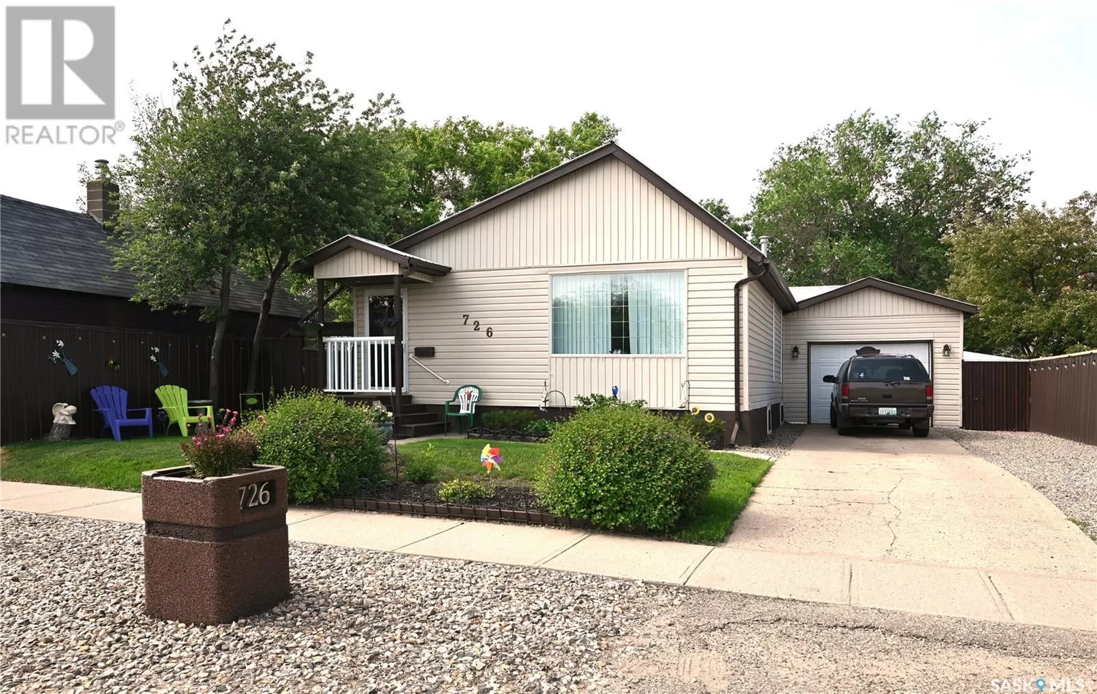 House for rent: 726 4th Street, Estevan, Saskatchewan S4A 0V7