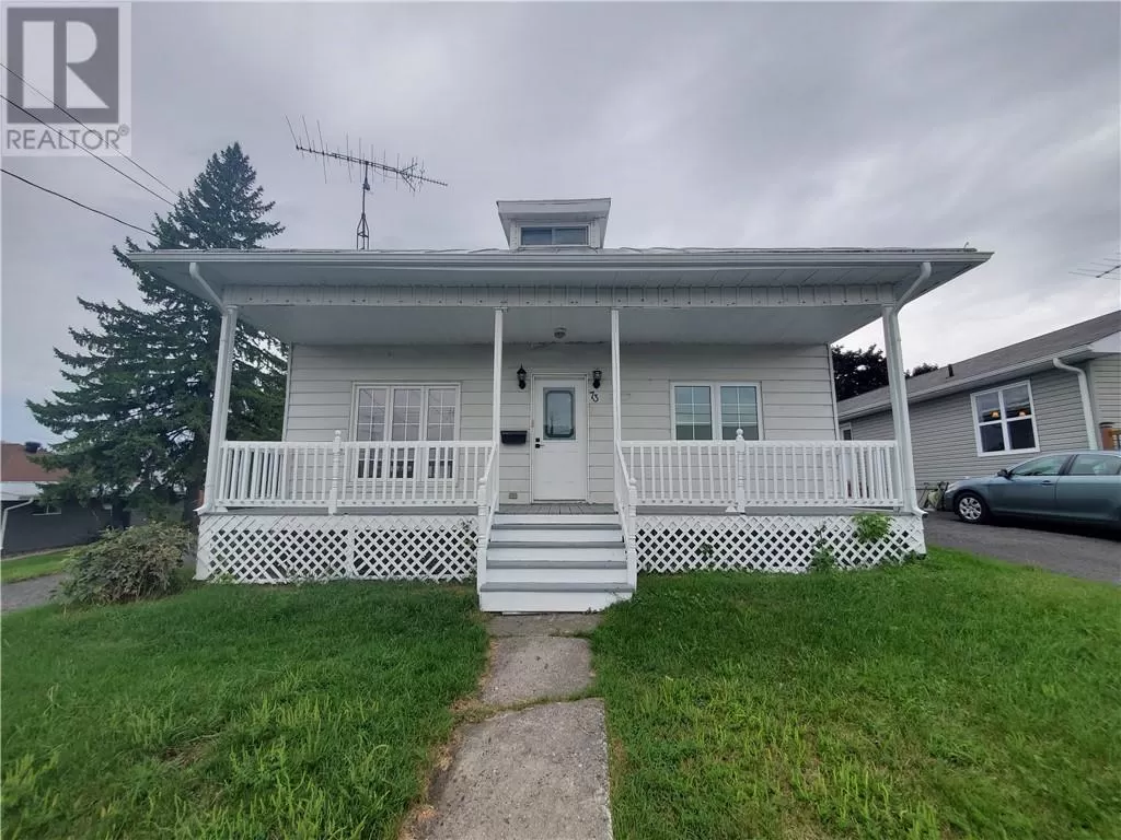 House for rent: 73 Victoria St E Street, Alexandria, Ontario K0C 1A0