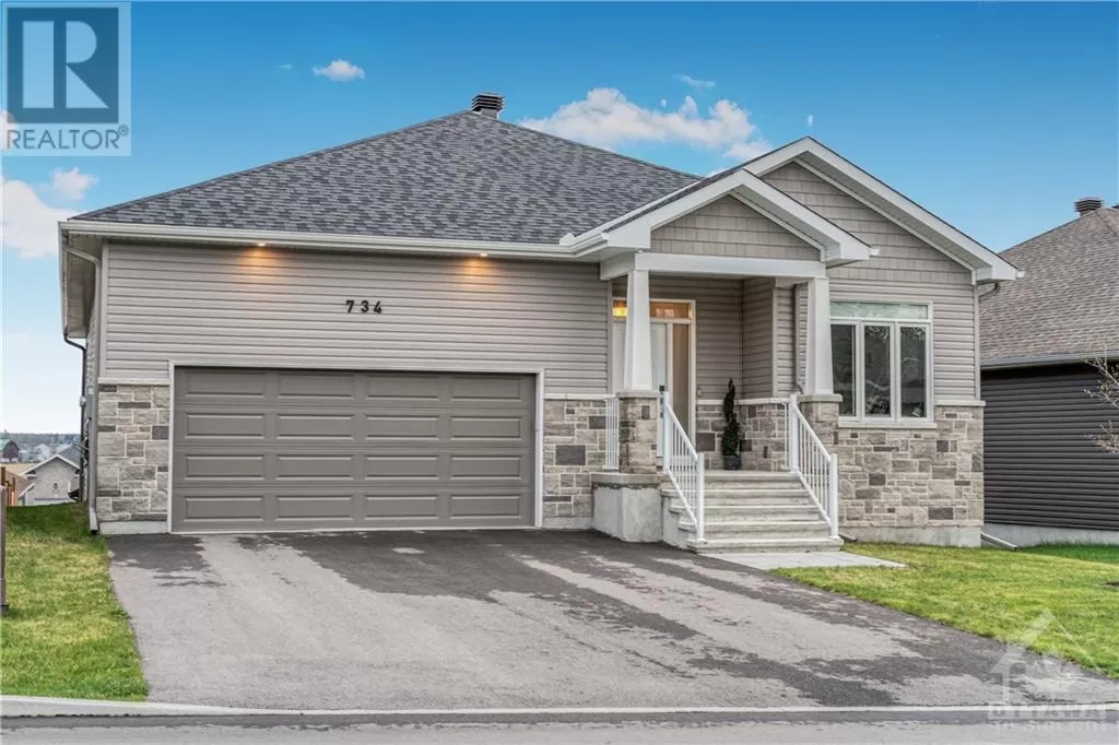 House for rent: 734 Meadowridge Circle, Ottawa, Ontario K0A 1L0