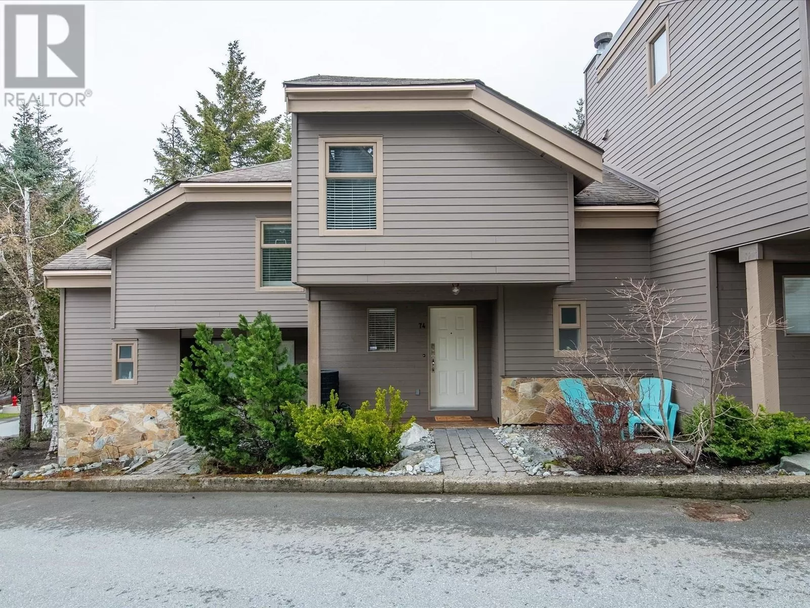 Row / Townhouse for rent: 74 6127 Eagle Ridge Crescent, Whistler, British Columbia V8E 0W7