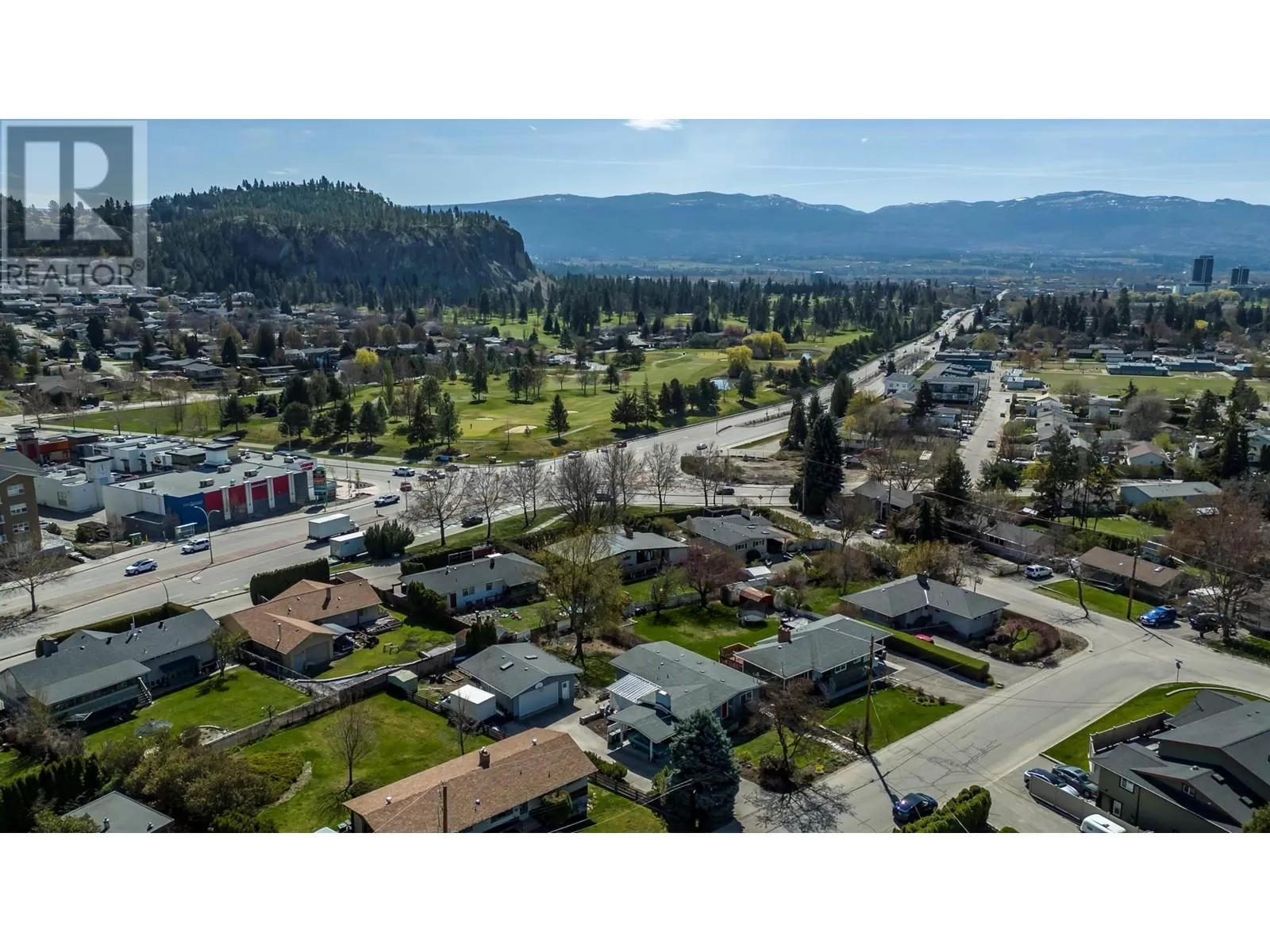 House for rent: 740 Glenmore Drive, Kelowna, British Columbia V1Y 4N8