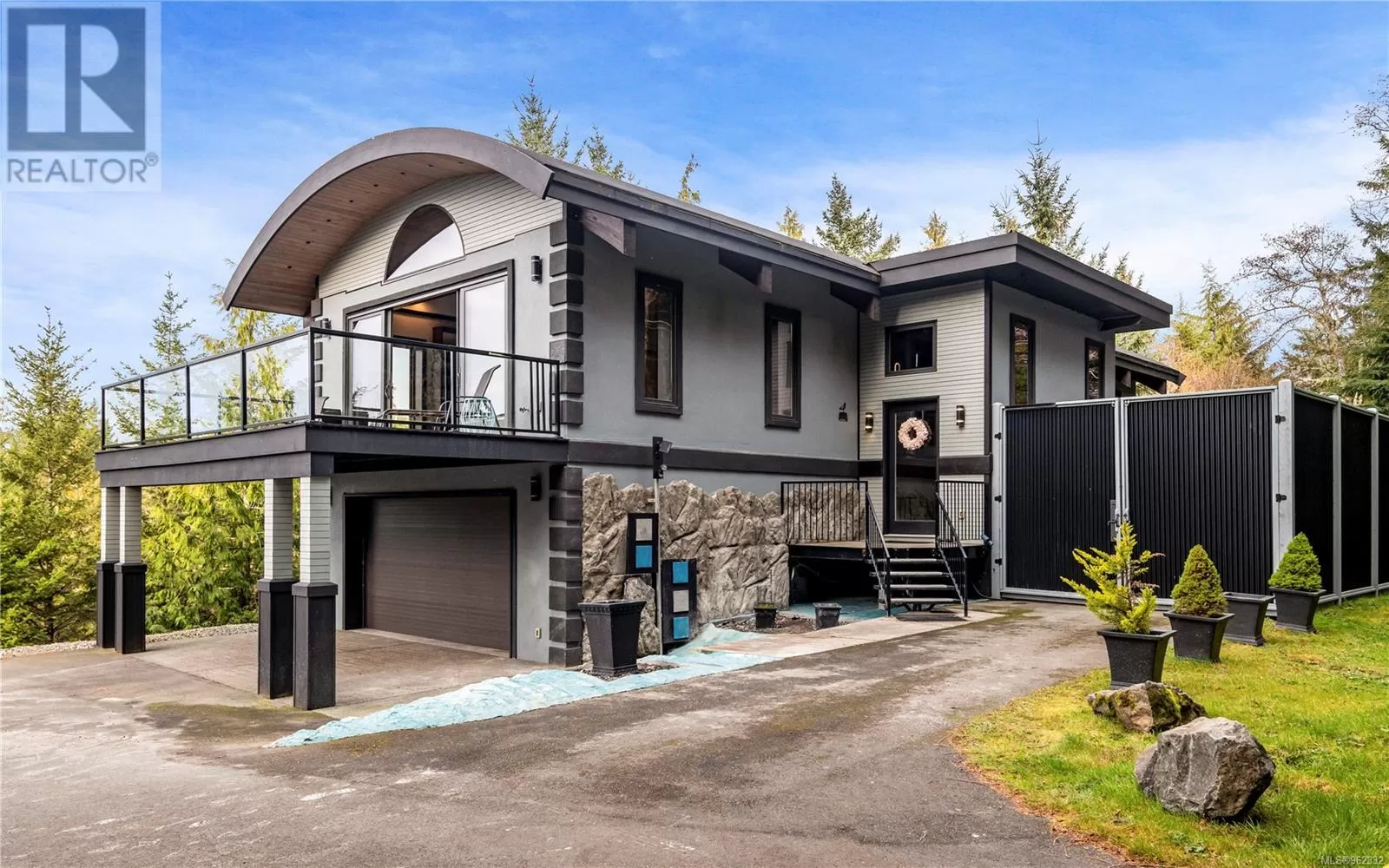 House for rent: 7405 Thornton Hts, Sooke, British Columbia V9Z 1L8